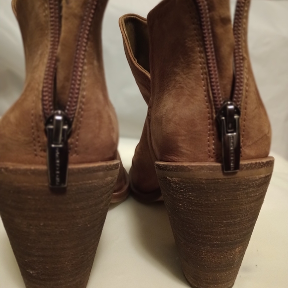 Vince Camuto Open Toe Bootie Nubuck Leather 9 - Picture 4 of 8